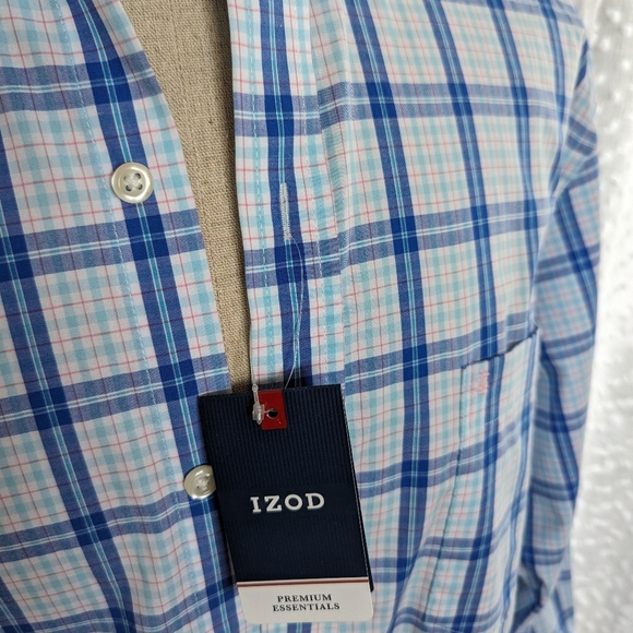 NWT Izod Blue Plaid Button Down Shirt - Picture 2 of 7